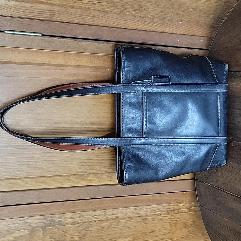 Coach Hamptons Black Leather Shoulder Tote Bag